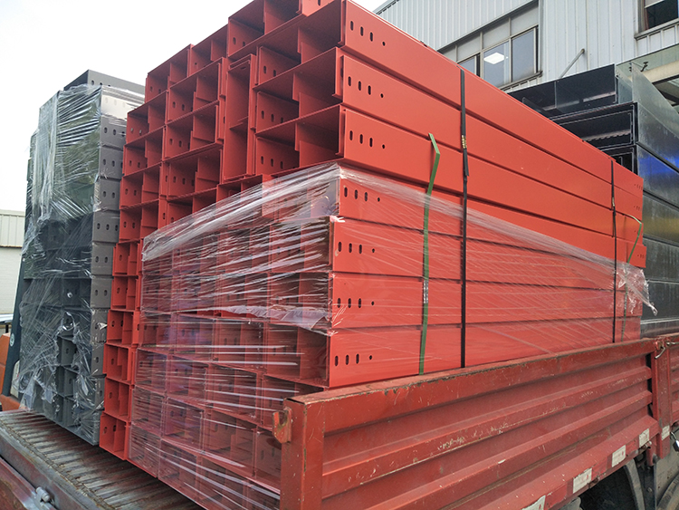 鍍鋅噴塑橋架施工時的關(guān)聯(lián)要求